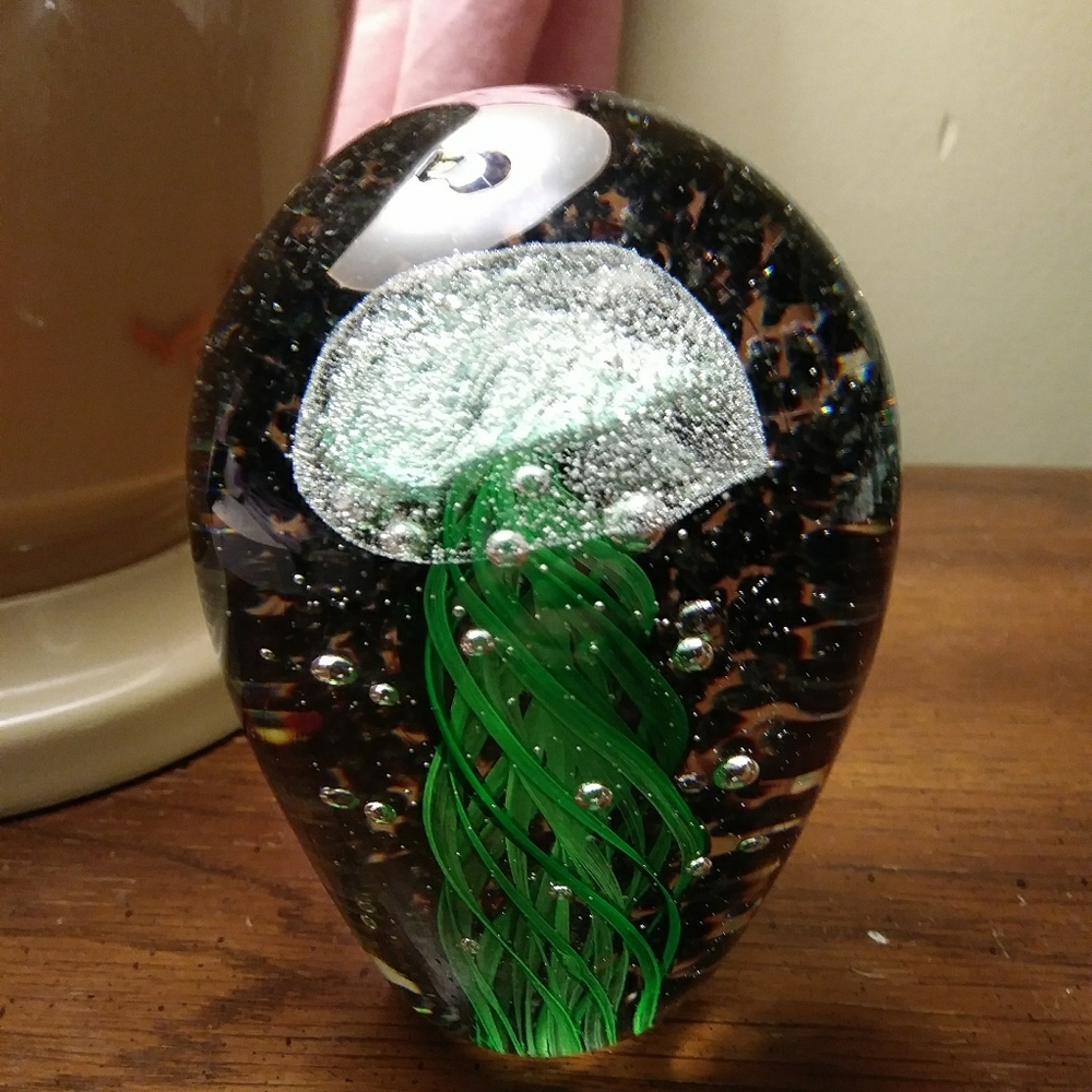 Glass-Blown Jellyfish